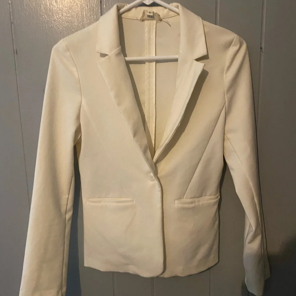 Anthropologie small - Picture 2 of 6